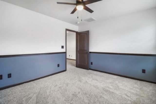 869 E Accipiter Cir, Clarksville, TN 37043