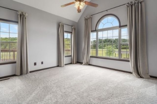 869 E Accipiter Cir, Clarksville, TN 37043