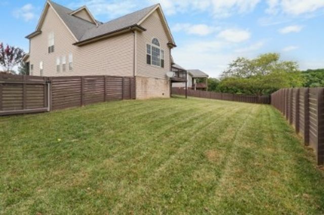 869 E Accipiter Cir, Clarksville, TN 37043