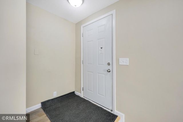 853 Conway Street, Saint Paul, MN 55106