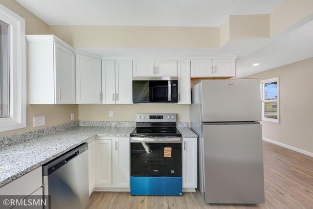 853 Conway Street, Saint Paul, MN 55106