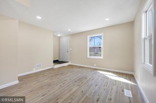 853 Conway Street, Saint Paul, MN 55106