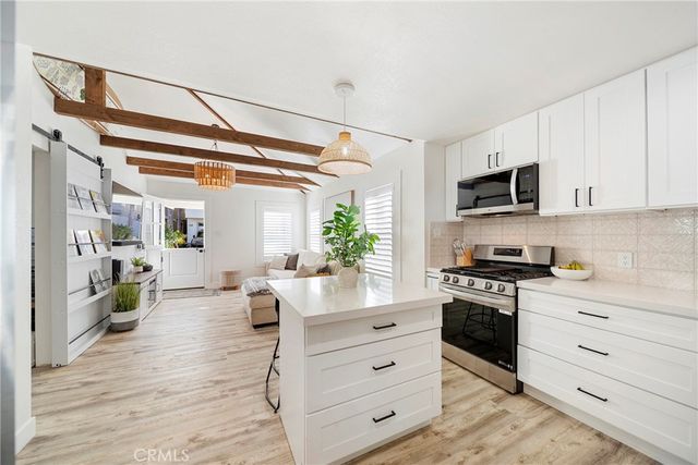 125 Santa Paula, Oxnard, CA 93035