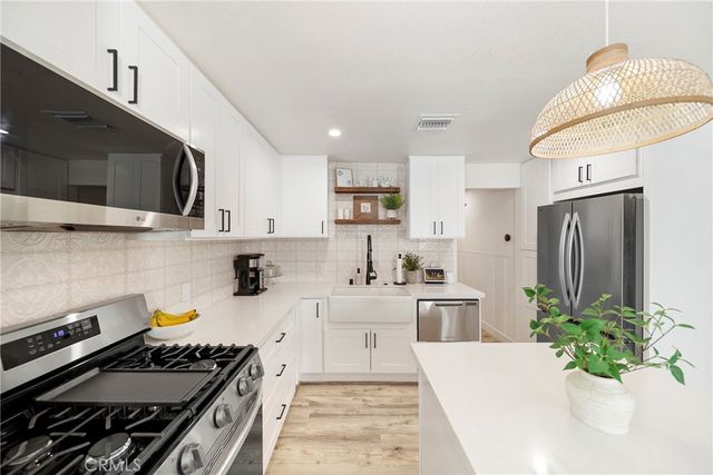 125 Santa Paula, Oxnard, CA 93035