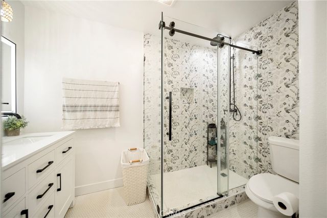 125 Santa Paula, Oxnard, CA 93035