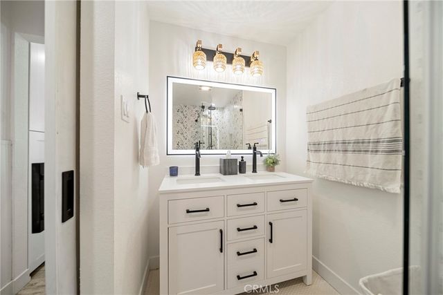 125 Santa Paula, Oxnard, CA 93035