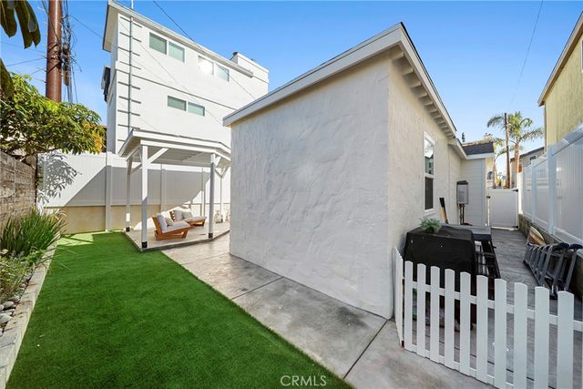 125 Santa Paula, Oxnard, CA 93035