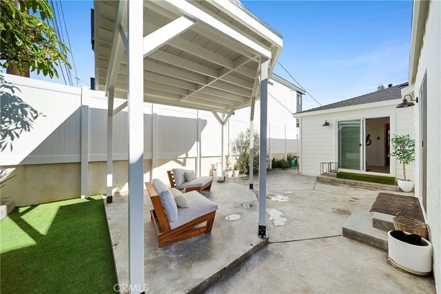 125 Santa Paula, Oxnard, CA 93035