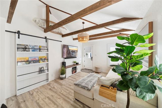 125 Santa Paula, Oxnard, CA 93035