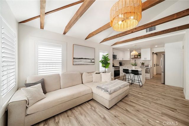 125 Santa Paula, Oxnard, CA 93035