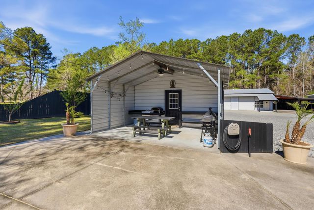 348 Temple Road, Ridgeville, SC 29472