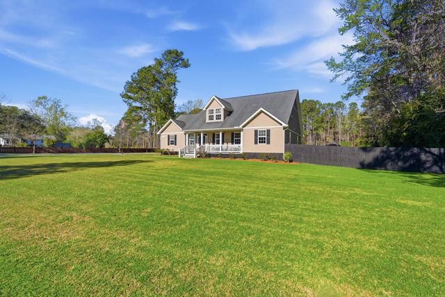 348 Temple Road, Ridgeville, SC 29472