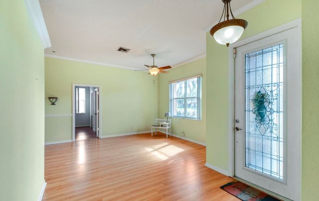 2215 Hypoluxo Rd Road, Lantana, FL 33462