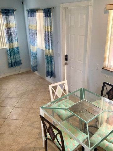 2215 Hypoluxo Rd Road, Lantana, FL 33462