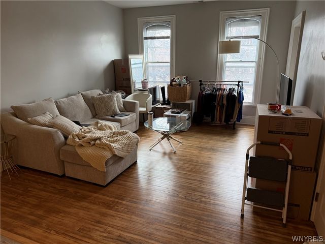 370 Virginia St 3, Buffalo, NY 14201