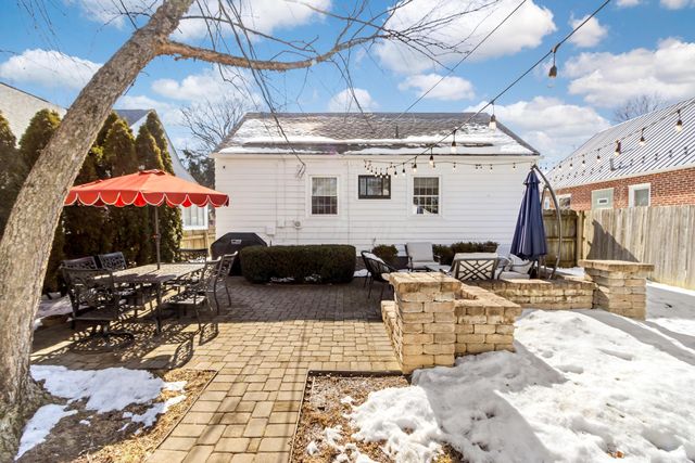 62 W Rathbone Avenue, Columbus, OH 43214