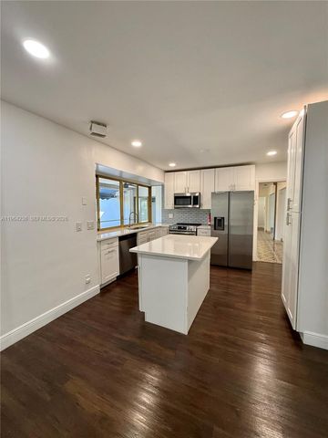 4917 W Park Rd, Hollywood, FL 33021