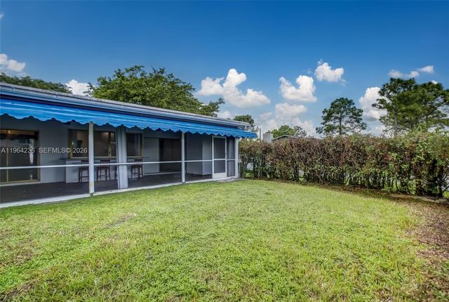4917 W Park Rd, Hollywood, FL 33021