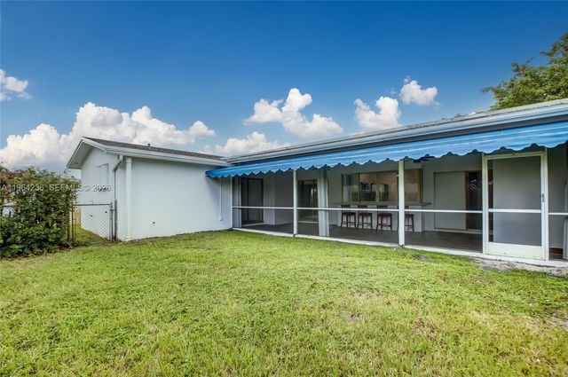 4917 W Park Rd, Hollywood, FL 33021