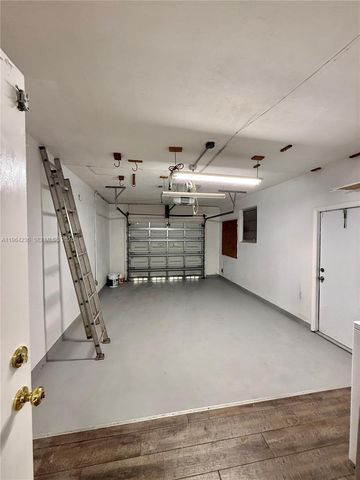 4917 W Park Rd, Hollywood, FL 33021