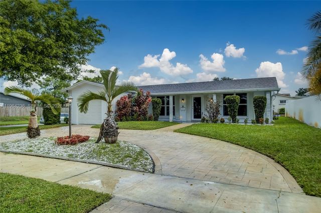 4917 W Park Rd, Hollywood, FL 33021