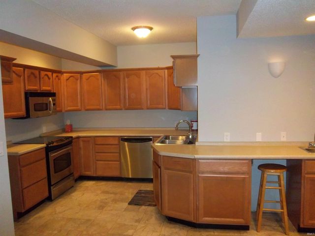 3718 Silver Creek Court, Bloomington, IN 47401