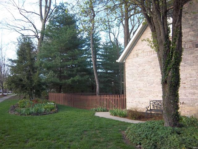 3718 Silver Creek Court, Bloomington, IN 47401