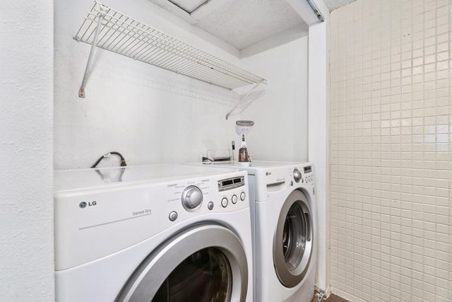 3605 Tanglewilde Street 3605, Houston, TX 77063