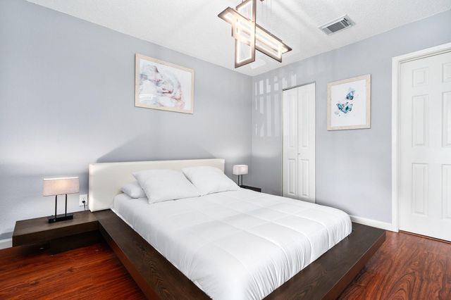 3605 Tanglewilde Street 3605, Houston, TX 77063