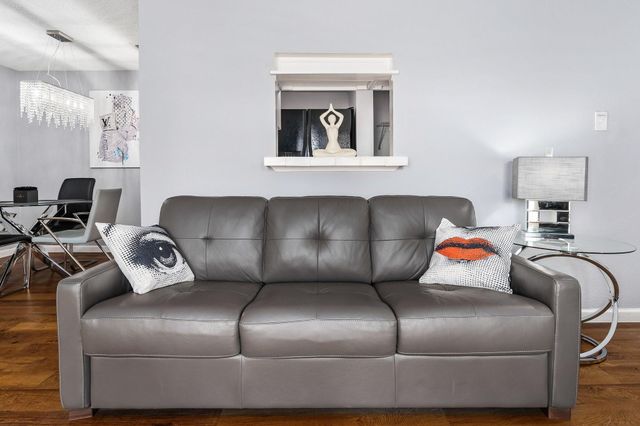 3605 Tanglewilde Street 3605, Houston, TX 77063