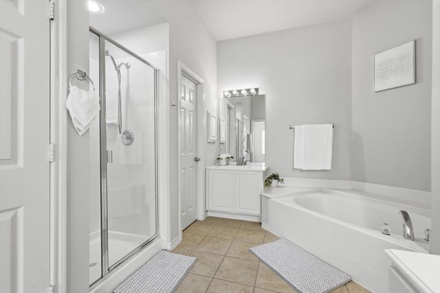 7716 Ravenhill Drive, Frisco, TX 75035