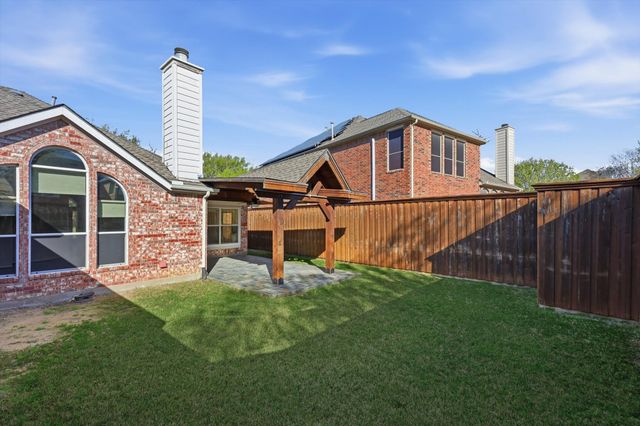 7716 Ravenhill Drive, Frisco, TX 75035