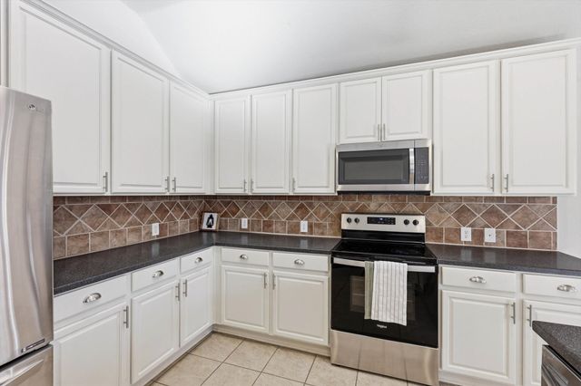 7716 Ravenhill Drive, Frisco, TX 75035