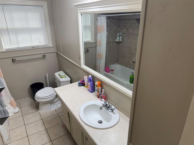 228 E 3rd Street, Deer Park, TX 77536