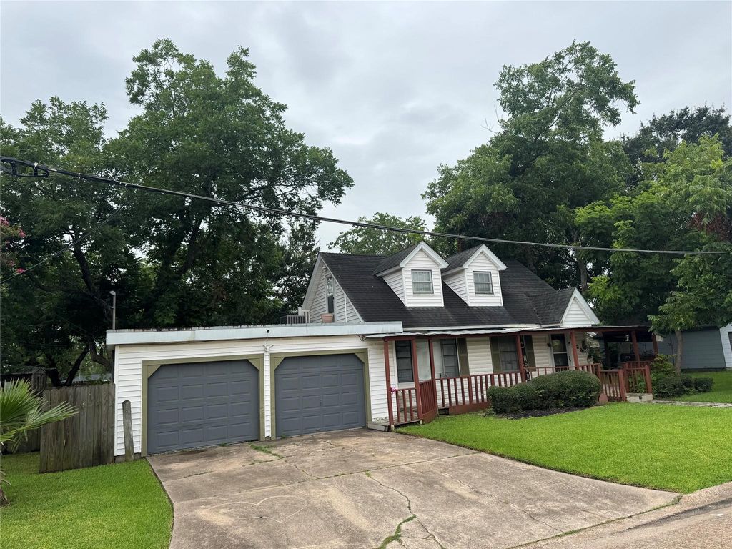 228 E 3rd Street, Deer Park, TX 77536