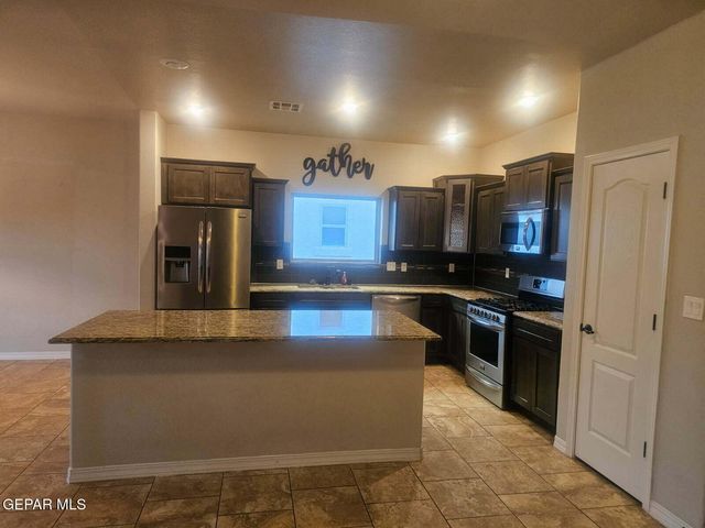 14837 HUNTERS GROVE Avenue, El Paso, TX 79938