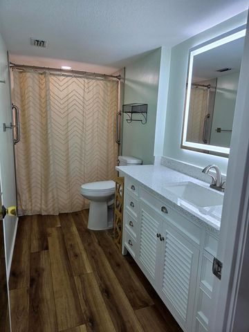 1800 SE Saint Lucie Boulevard 7-301, Stuart, FL 34996