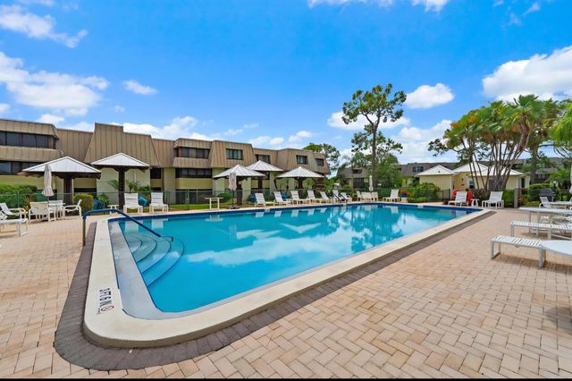 1800 SE Saint Lucie Boulevard 7-301, Stuart, FL 34996