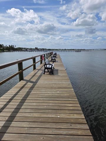 1800 SE Saint Lucie Boulevard 7-301, Stuart, FL 34996
