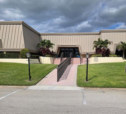 1800 SE Saint Lucie Boulevard 7-301, Stuart, FL 34996