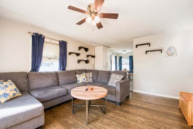 111 E Royal Drive, Dekalb, IL 60115