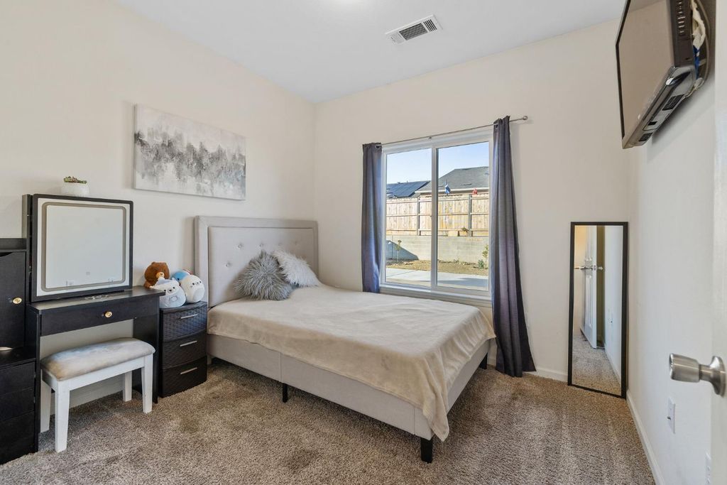 Image 22 of property listing at 1237 E Orange Street, Avenal, CA 93204