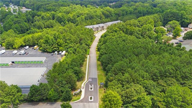 185 Brush Creek Court, Stockbridge, GA 30281