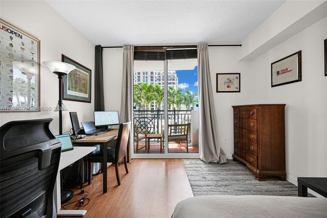 357 Almeria Avenue 606, Coral Gables, FL 33134