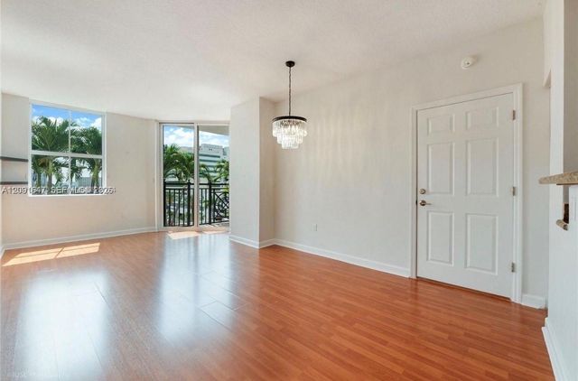 357 Almeria Avenue 606, Coral Gables, FL 33134