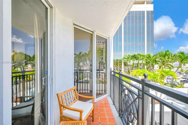 357 Almeria Avenue 606, Coral Gables, FL 33134