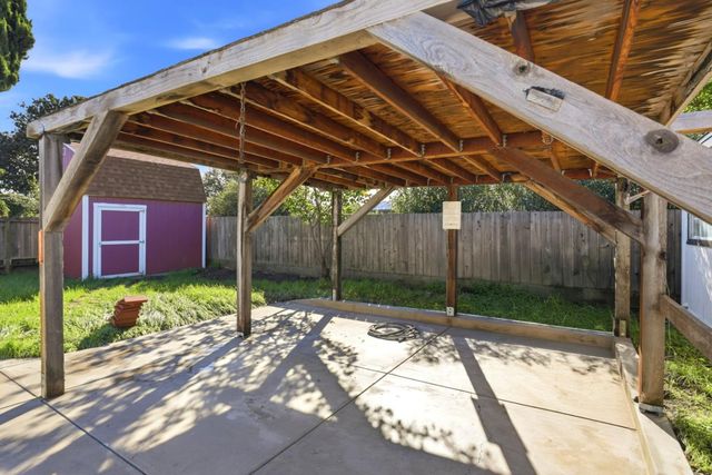 1361 Hillcrest Road, Hollister, CA 95023