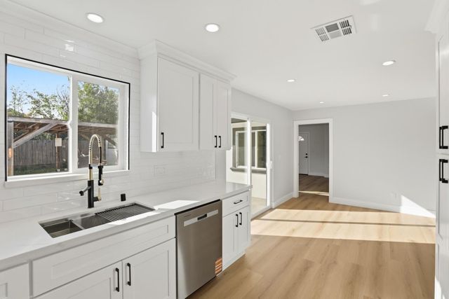 1361 Hillcrest Road, Hollister, CA 95023