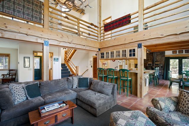 15124 E River Loop Drive E, Bend, OR 97707