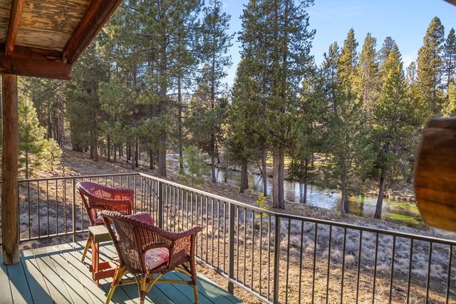 15124 E River Loop Drive E, Bend, OR 97707